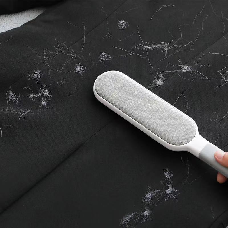 Free shipping- Magic Lint Remover Cloth Reusable Brush