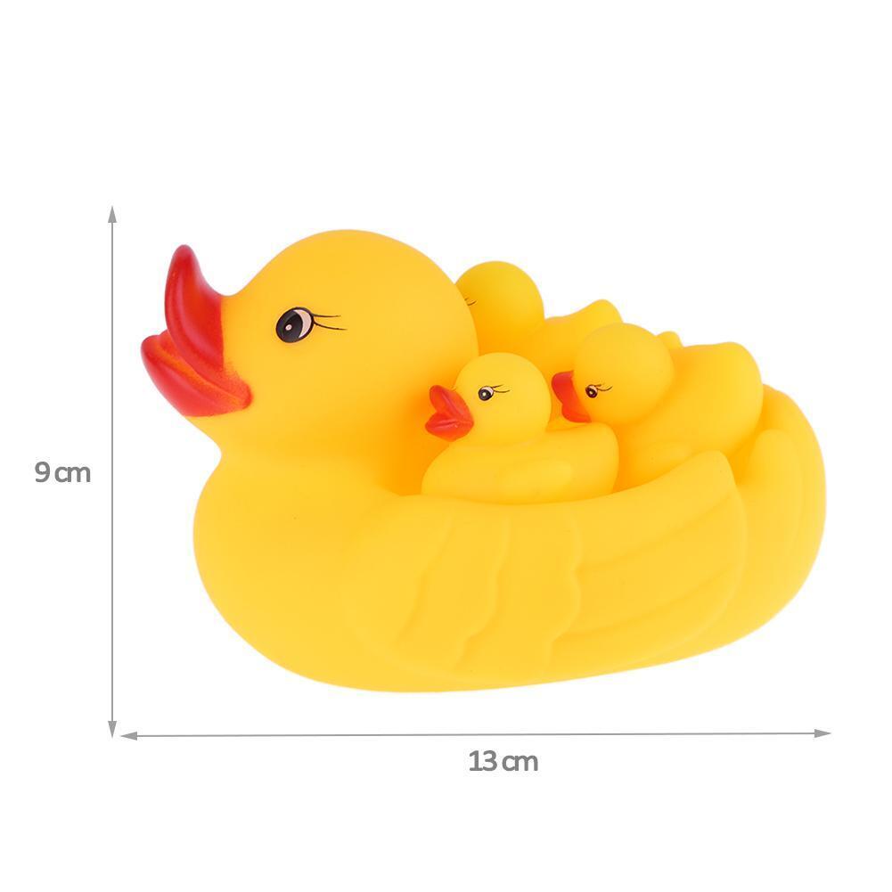 4pcs/Set Vinyl Cute Lovely Mummy Baby Squeaky Ducks Bath Toy